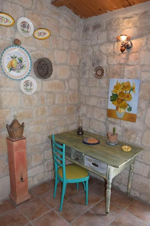 Landhuis Casa Il Carrubbo Pension Frigintini