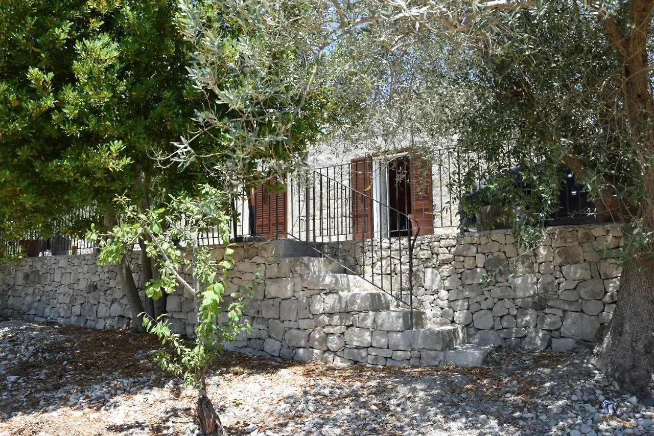 Landhuis Casa Il Carrubbo Pension Frigintini