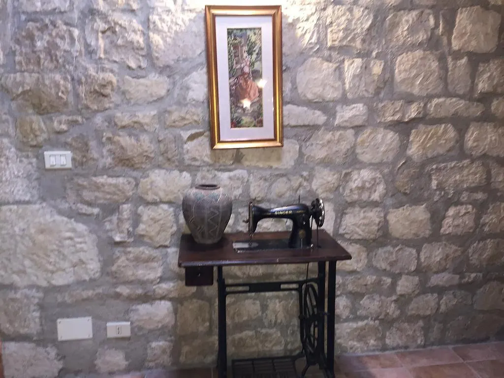 Casa Il Carrubbo Pension Frigintini